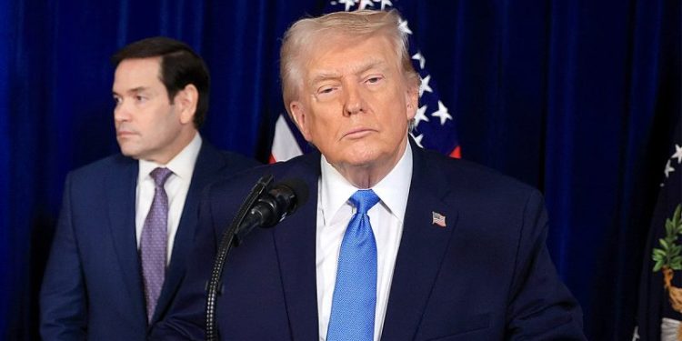 5 GOP senators join Democrats to stop Trump from policing Venezuela