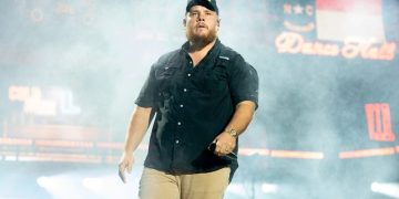 Luke Combs’ brutal response to ‘liberal’ labels: ‘Why do we all care?’