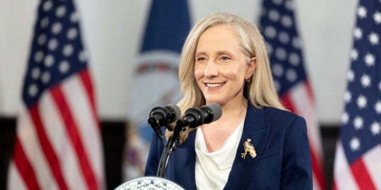 Dem rising star’s SOTU rebuttal ripped by conservatives: ‘Anyone who claims she is a “moderate” is a liar’