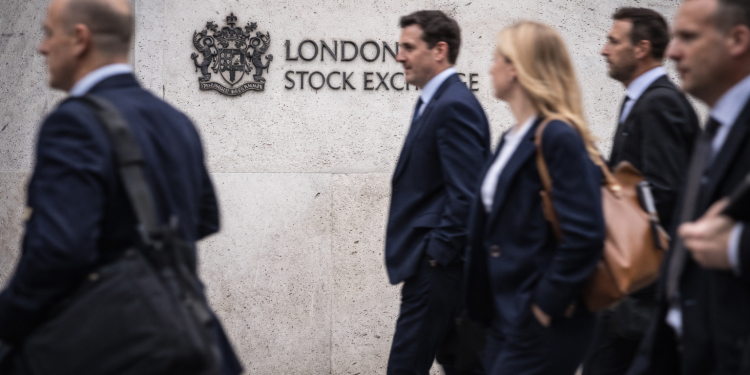 FTSE 100 rises on miners, energy as Middle East tensions persist