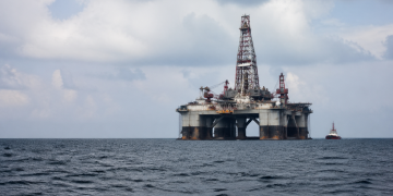 These two energy stocks will benefit from UAE’s decision to leave OPEC