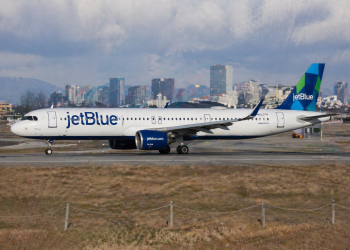 JetBlue stock gains even as fuel surge drives wider-than-expected loss