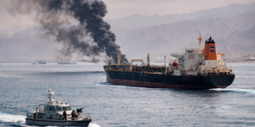 Evening digest: Trump Iran warning, oil jumps; Tesla slips