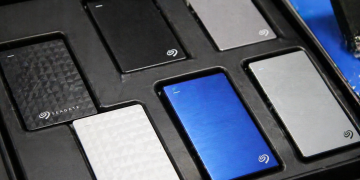 Seagate stock soars 15% as AI storage boom fuels earnings beat