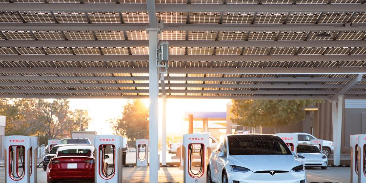 Tesla stock down 1.2% today: what’s hurting the EV major today?