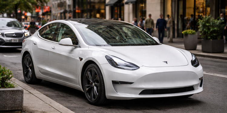 Tesla stock jump 4% as earnings beat, FCF surprises upside