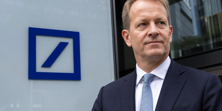 Deutsche Bank beats estimates, posts record quarterly profit