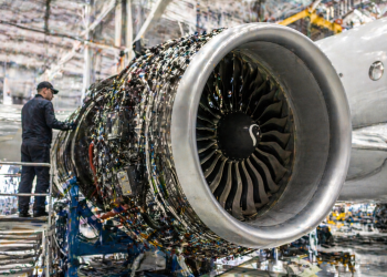 GE stock falls 4% despite earnings beat as fuel costs and weaker flight outlook weigh