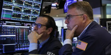 FTSE 100 slips as Iran crisis dampens investor confidence