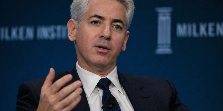 Ackman’s Pershing Square USA drops on debut as retail demand falls short