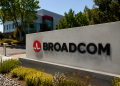 Broadcom stock surges 4% to 52-week high: can the rally continue?