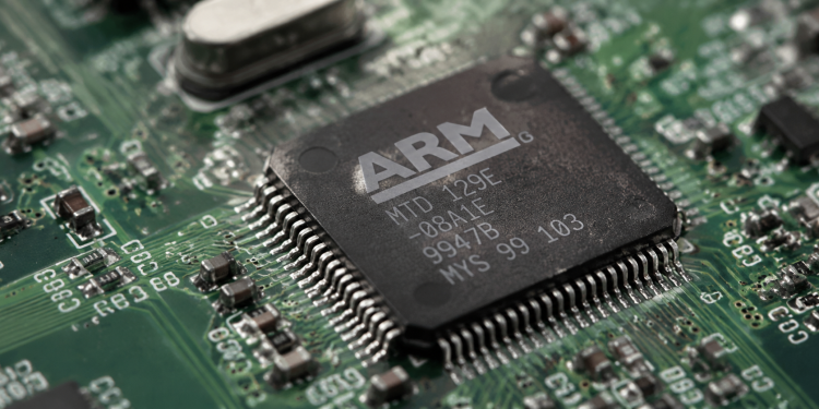 Bernstein explains why it isn’t too late to invest in Arm stock