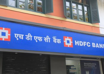 HDFC Bank shares tumble as deposit payment row rattles investors