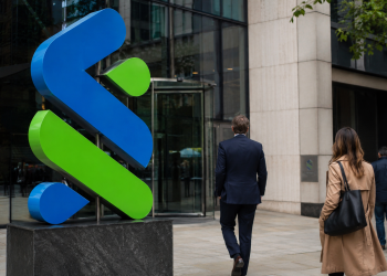 Standard Chartered to cut over 7,000 jobs as AI expands