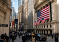 Markets shrug off oil volatility to end April at record high