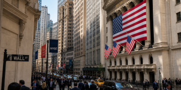Markets shrug off oil volatility to end April at record high