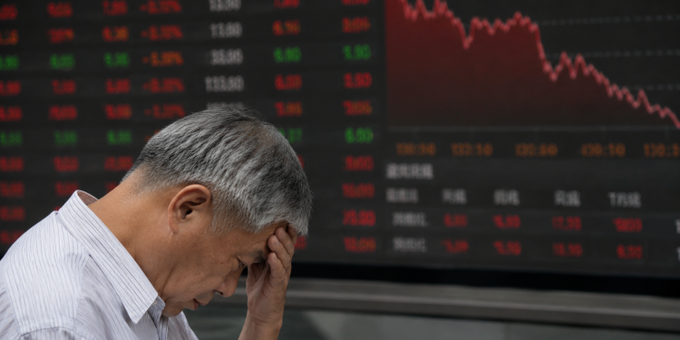 Asian stock markets dip as geopolitical risks weigh on investors
