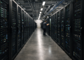 Why CoreWeave stock is falling despite strong AI revenue growth?
