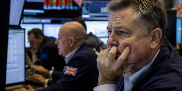 UK shares fall as Starmer faces pressure amid Middle East tensions