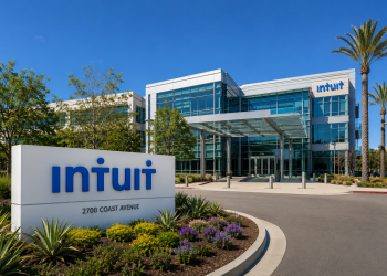 Intuit stock forecast ahead of earnings: will it jump or crash?