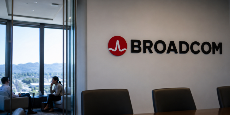 Broadcom stock rises as JPMorgan backs AI growth, sees 54% upside