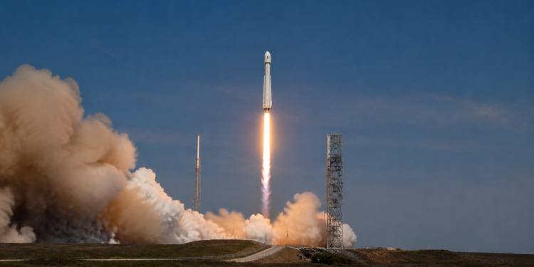 Palantir CEO says he’s ‘rooting for’ SpaceX IPO: Should you too?