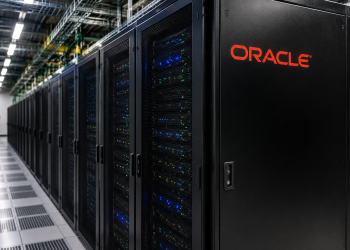 Oracle stock drops 3% as earnings test AI growth narrative