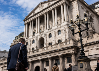 BoE focuses on public-sector wage growth as inflation risk emerges