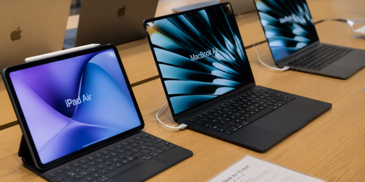 Apple stock falls as memory shortage forces company to hike Mac and iPad prices