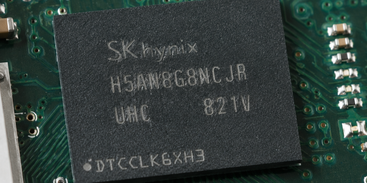 SK Hynix to raise $29.4B in US listing: How it may impact the AI memory chip trade