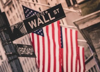 Dow futures rise 300 points: 5 things to know before Wall Street opens