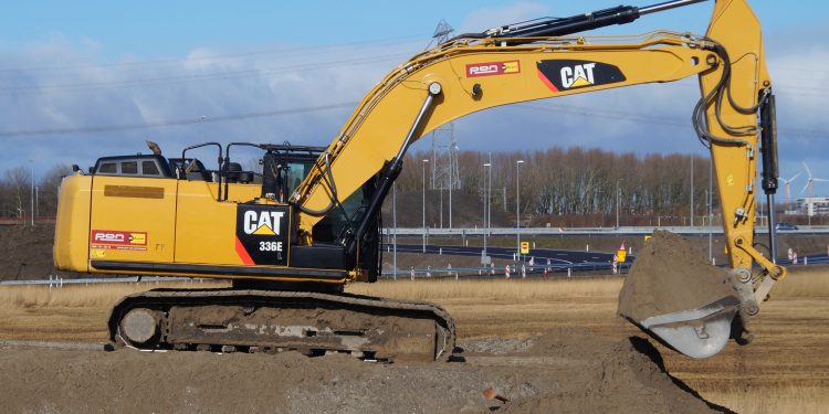 Caterpillar stock falls 4% as Michael Burry shorts stock after AI rally