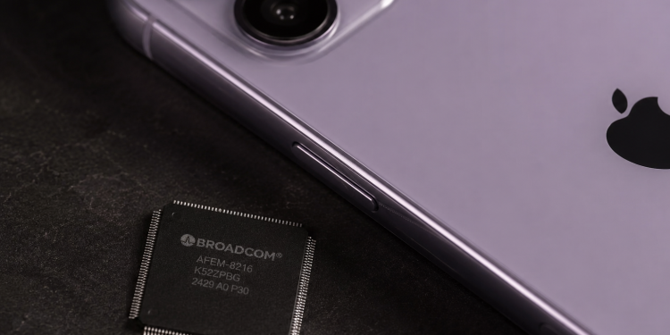 Broadcom extends Apple chip partnership through 2031, stock climbs 5%