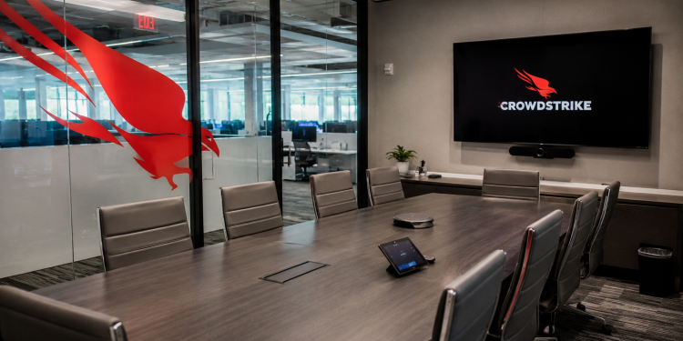 CrowdStrike stock rises after bullish analyst calls