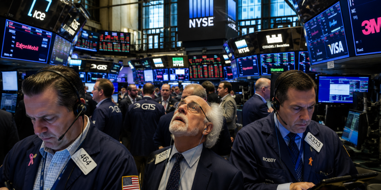 Evening digest: Moonshot causes AI selloff, Apple retakes top market cap crown