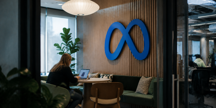 Meta stock jumps on report of AI cloud business expansion plans
