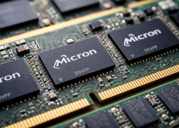 Micron stock extends decline despite Trump’s praise and bullish analyst views