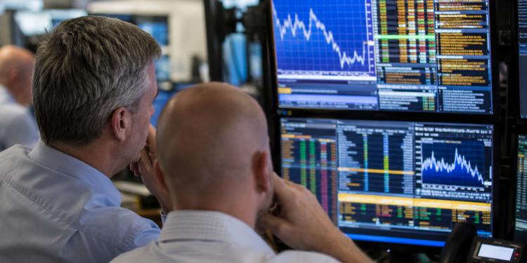 FTSE 100 dips as precious metal miners weigh on market