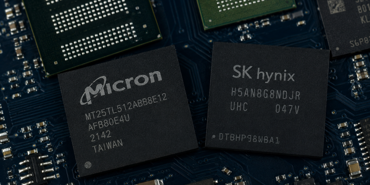 MU, SNDK, MRVL slip ahead of SK Hynix’s Nasdaq debut: what’s causing the jitters?