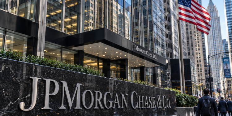 JPMorgan posts Q2 record profit as trading, investment banking revenue surge
