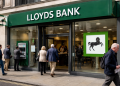 Lloyds share price forecast as earnings jump, odds of BoE rate hikes jump