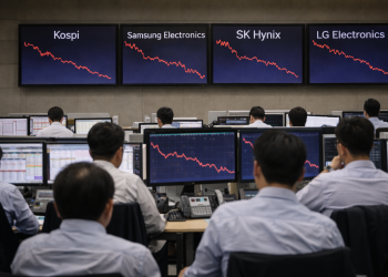 South Korean shares erase early gains, slump 5.2% as AI-driven chip selloff deepens