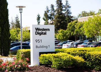 Here’s why Western Digital stock plunged 11% despite strong earnings