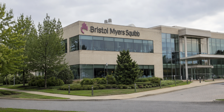 Bristol-Myers stock: why AstraZeneca merger is unlikely to happen