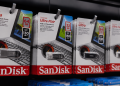 Why is SanDisk stock slipping despite massive Q2 beat?