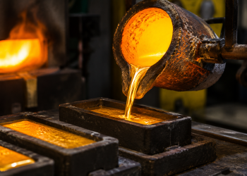 Evening digest: US ramps up Iran pressure, gold gains on Fed hopes
