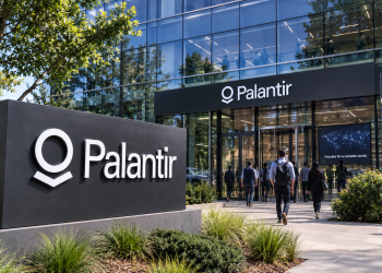 Palantir stock falls as AI chip rally overshadows strong Q2 results