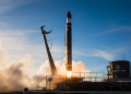 Rocket Lab stock is soaring: Will the rally continue or reverse after earnings?
