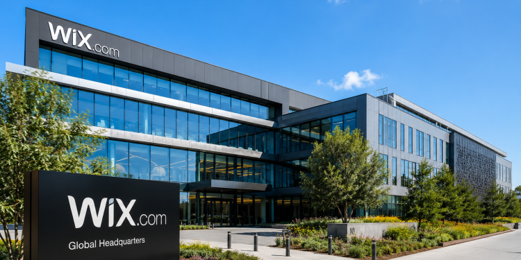 Wix stock has become a bargain amid SaaSpocalypse fears as earnings loom