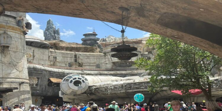 Disney shutting down key theme park app by fall